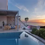 Eolia Luxury Pýrgos