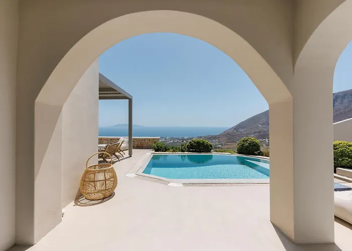 Eolia Luxury Pýrgos